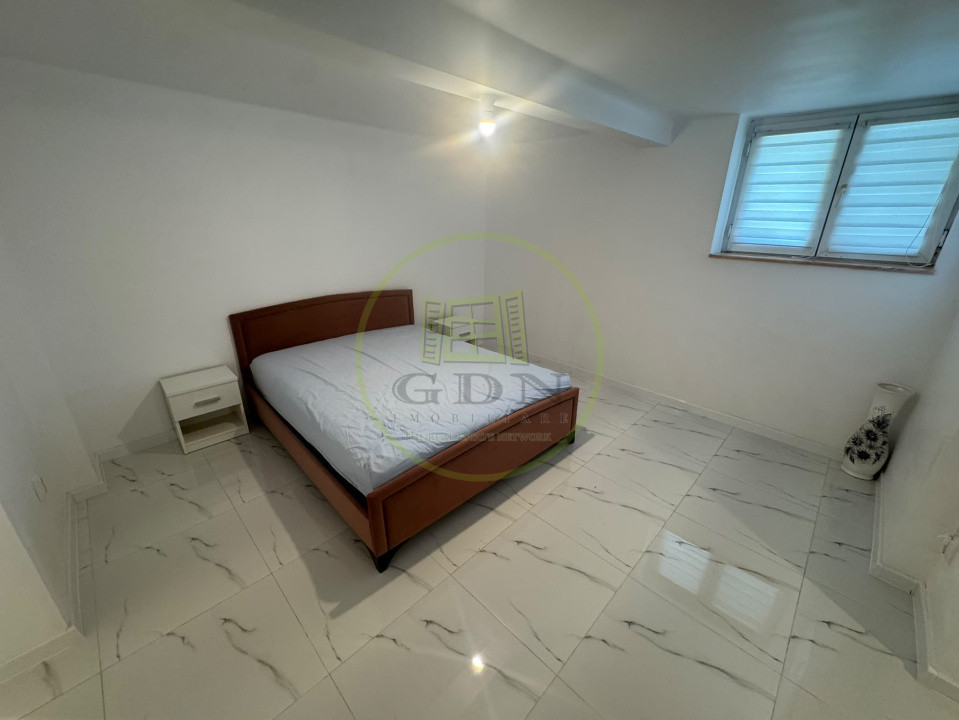 Apartament 3 camere, decomandat, 110.55 mp, Centru, zona Catedrala Sf. Dumitru