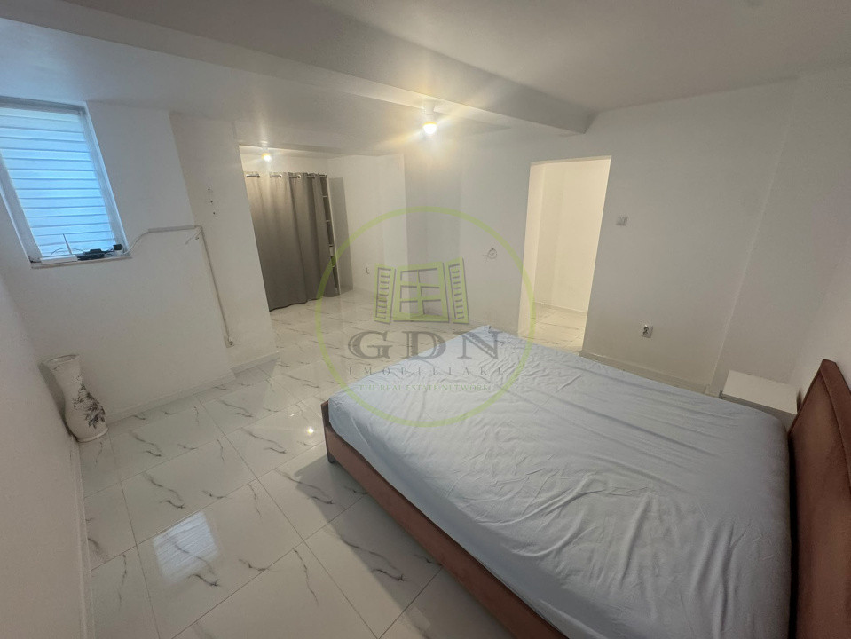 Apartament 3 camere, decomandat, 110.55 mp, Centru, zona Catedrala Sf. Dumitru