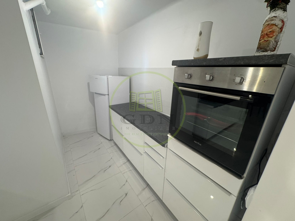 Apartament 3 camere, decomandat, 110.55 mp, Centru, zona Catedrala Sf. Dumitru