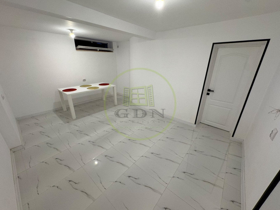 Apartament 3 camere, decomandat, 110.55 mp, Centru, zona Catedrala Sf. Dumitru