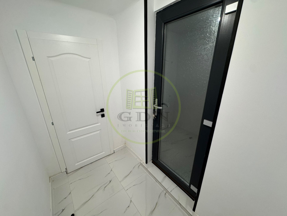 Apartament 3 camere, decomandat, 110.55 mp, Centru, zona Catedrala Sf. Dumitru