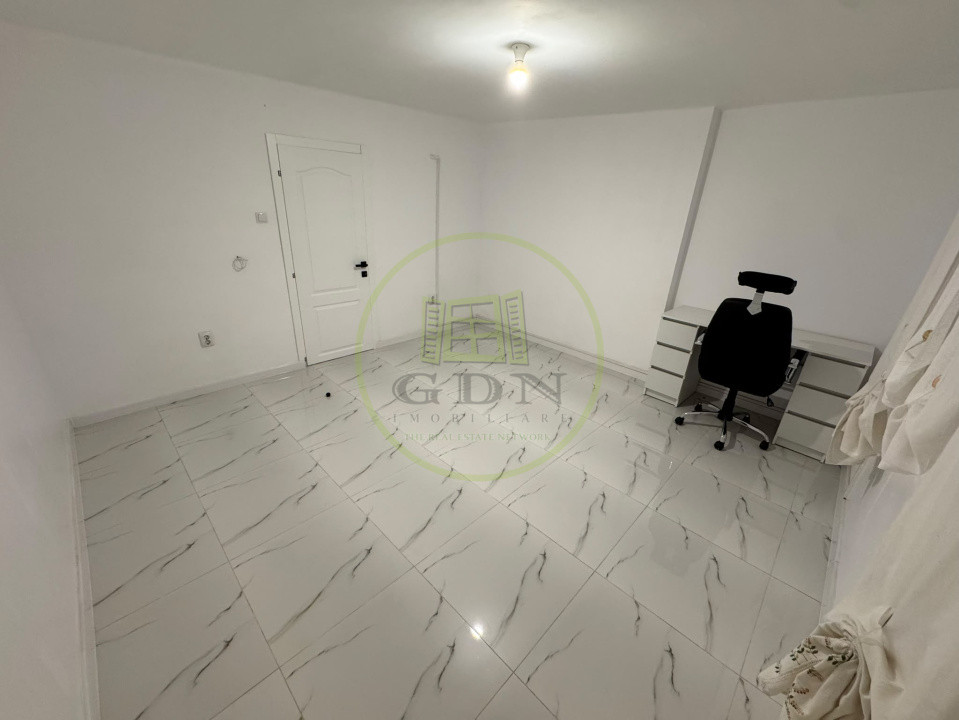 Apartament 3 camere, decomandat, 110.55 mp, Centru, zona Catedrala Sf. Dumitru