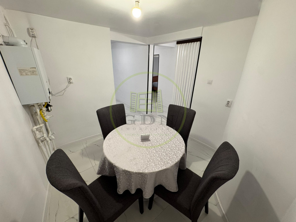 Apartament 3 camere, decomandat, 110.55 mp, Centru, zona Catedrala Sf. Dumitru