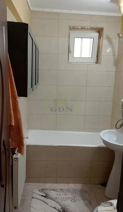Apartament 2 camere decomandat de vânzare – Centrul Civic, Brașov