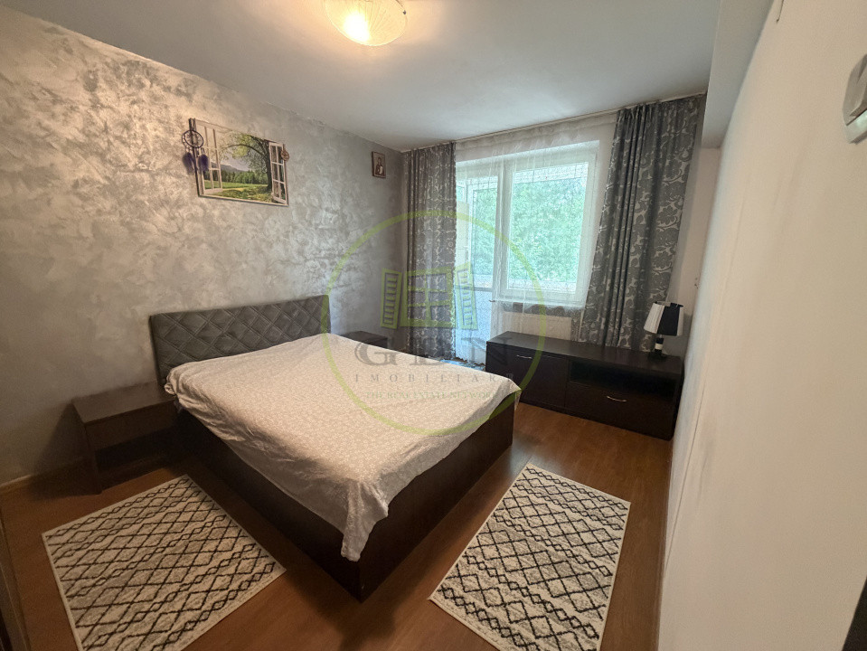 Apartament 2 camere decomandat de vânzare – Centrul Civic, Brașov