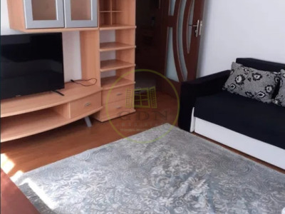 Apartament 2 camere decomandat de vânzare – Centrul Civic, Brașov