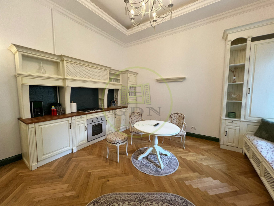 Apartament 2 camere deosebit, la cheie, ultracentral, zona Regele Ferdinand