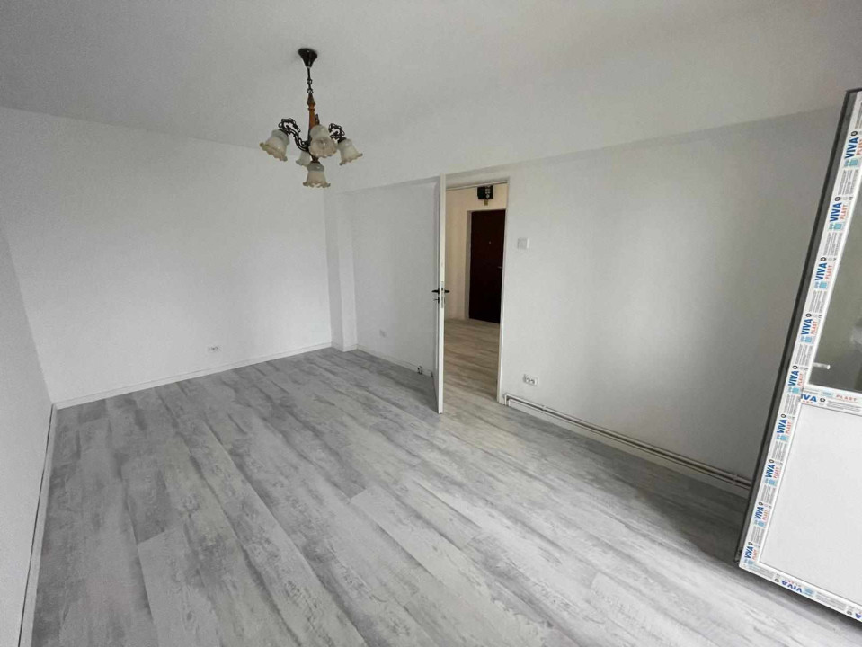 Apartament 2 camere, 50 mp utili, zona Strand