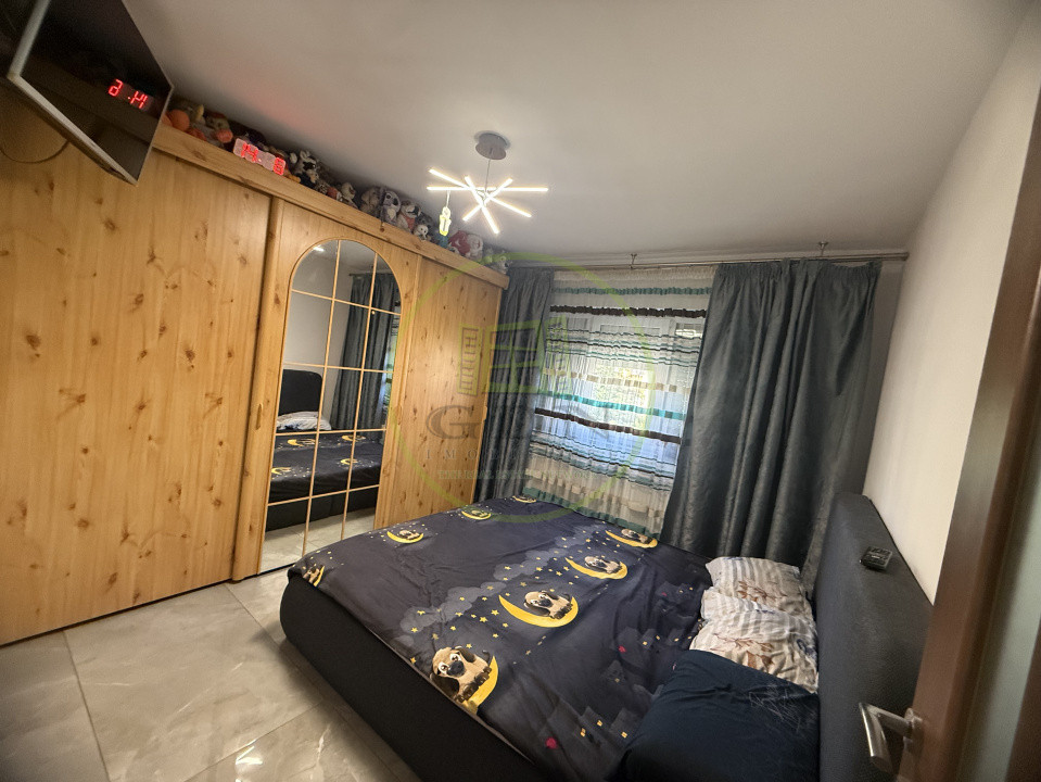 Apartament 2 camere decomandat, 52.96 mp, cartier Rovine, zona Bacriz 