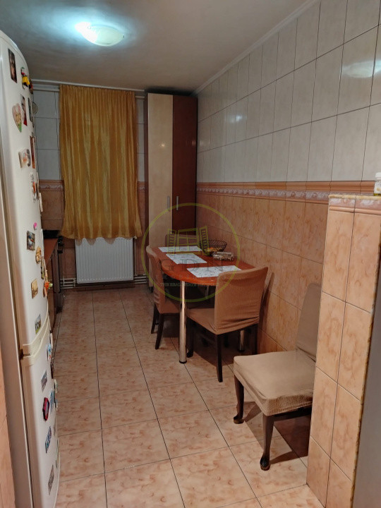 Apartament 3 camere de închiriat – Scriitorilor, Str. Ion Luca Caragiale