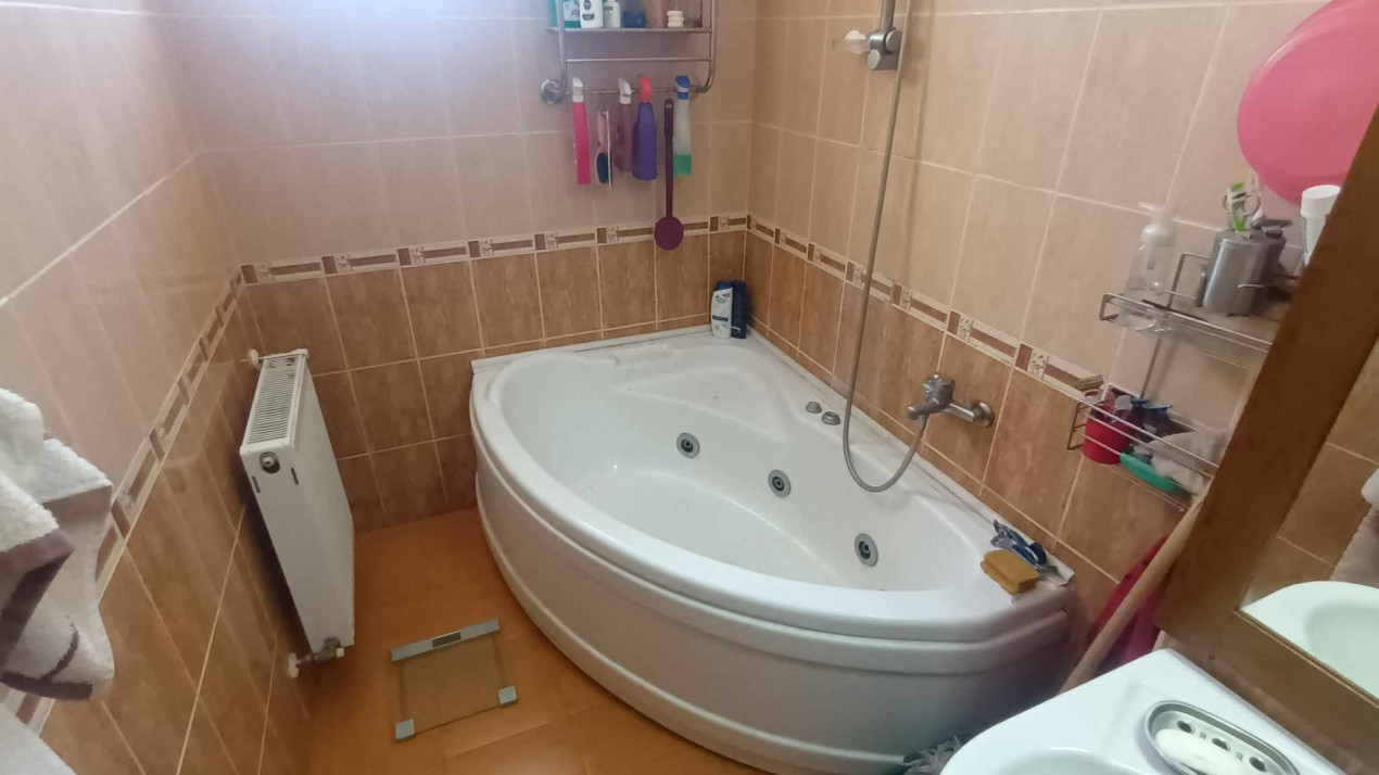 Apartament 2 camere, 63mp utili, zona Calea Dumbravii, loc de parcare