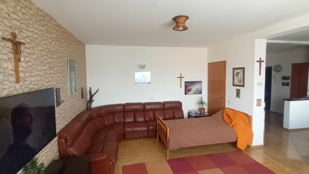 Apartament 2 camere, 63mp utili, zona Calea Dumbravii, loc de parcare