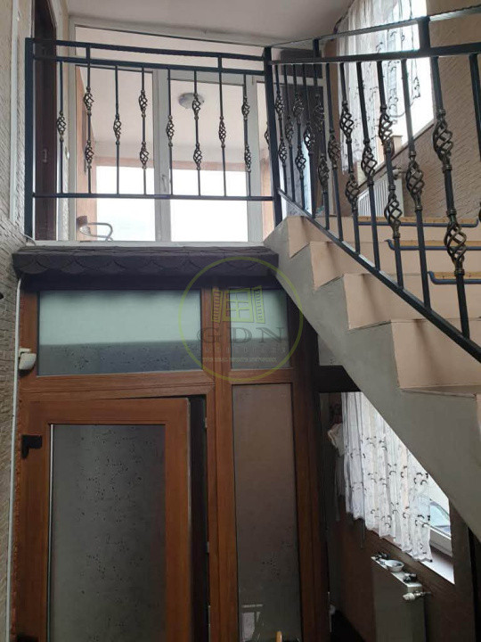 Vila de vanzare Brasov, zona excelenta - Investitie