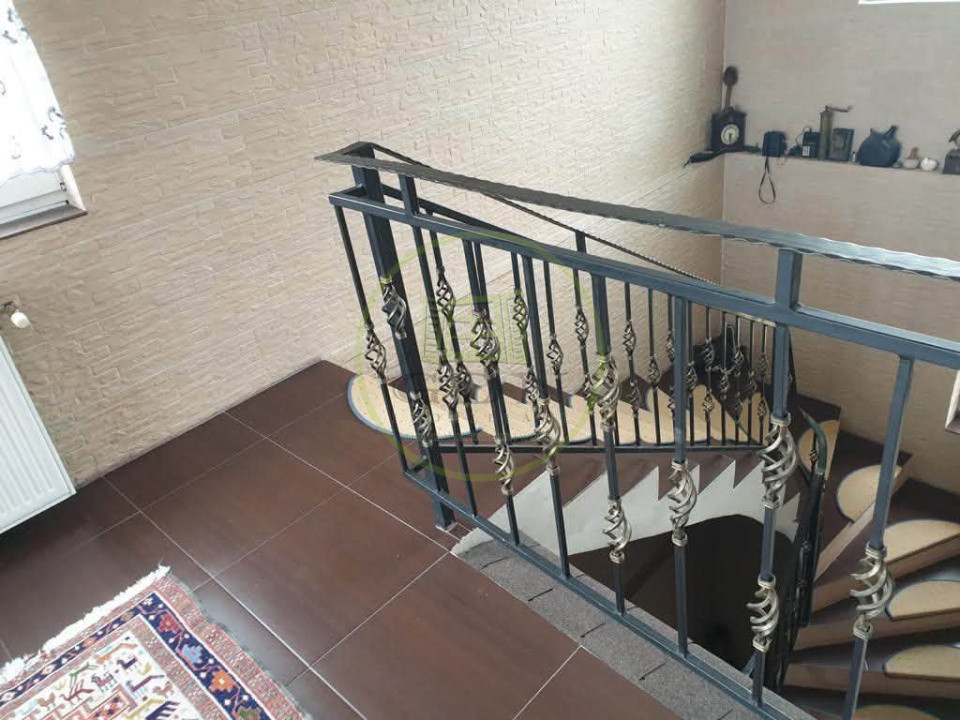 Vila de vanzare Brasov, zona excelenta - Investitie