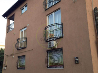 Vila de vanzare Brasov, zona excelenta - Investitie