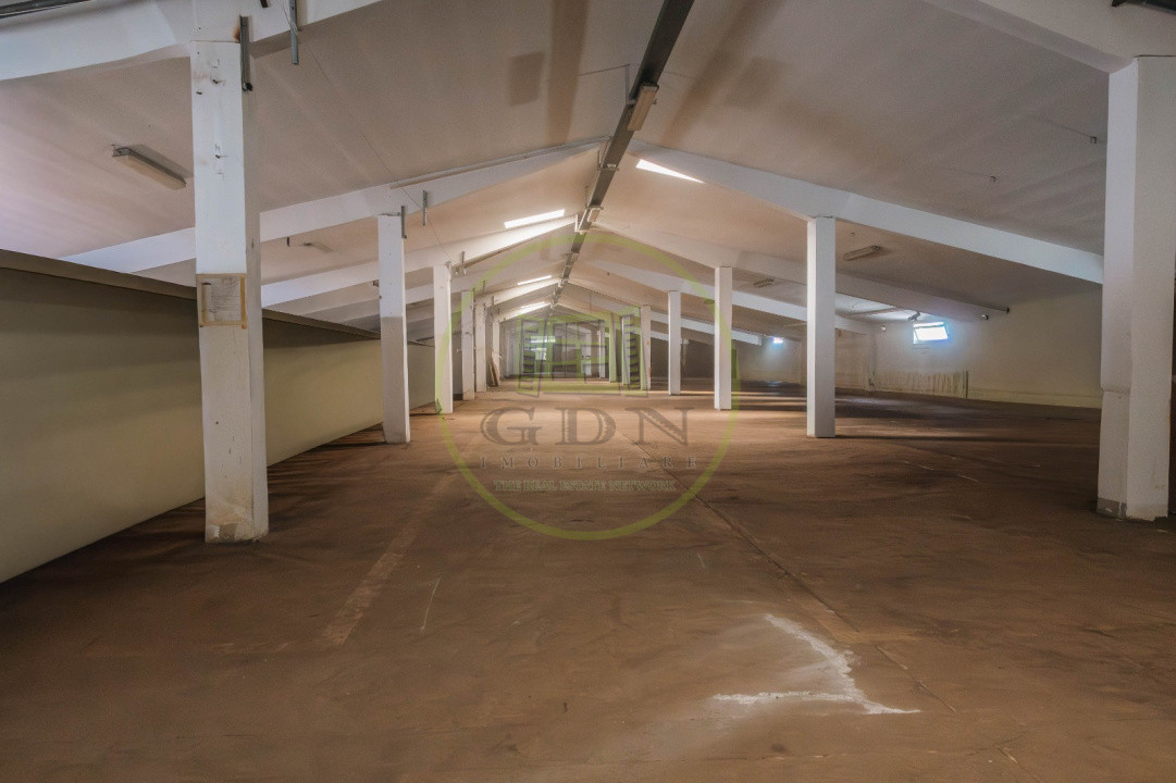 De vânzare teren 7.200 m2 + hale industriale. 4.250 m2 in Florești!