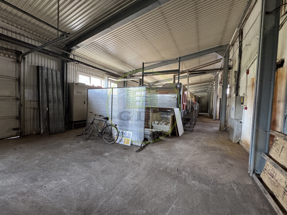 De vânzare teren 7.200 m2 + hale industriale. 4.250 m2 in Florești!