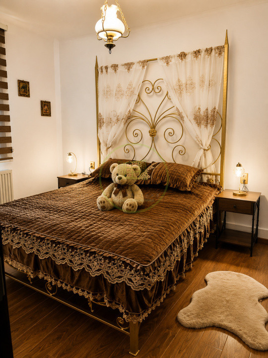 Vanzare apartament centrul istoric Brașov în Piața Sfatului