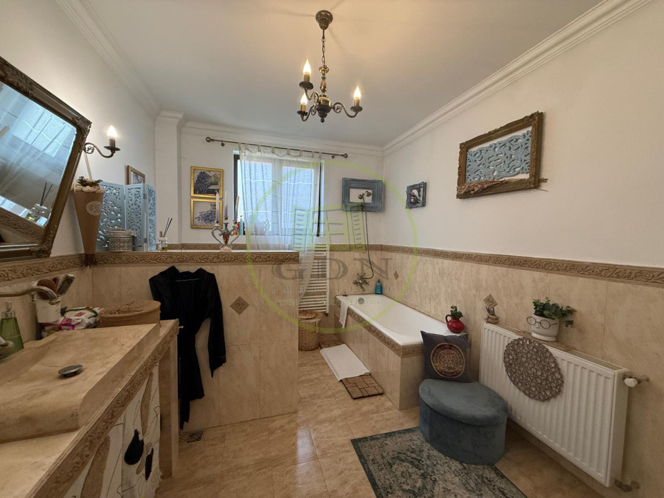 Casa P+M+spatiu comercial, 1920 mp teren, 230 mp utili, Mogosesti