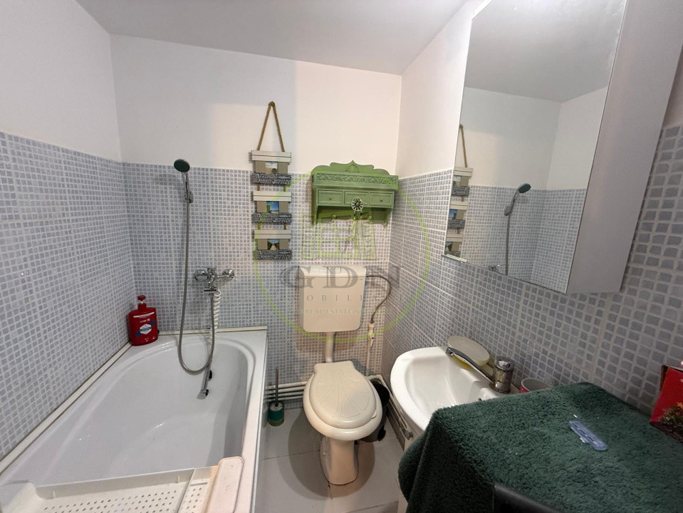 Casa P+M+spatiu comercial, 1920 mp teren, 230 mp utili, Mogosesti