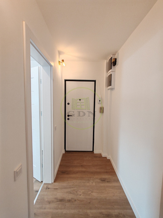 Apartament 3 camere decomandat – Modern, complet renovat, în cartier Ștrand