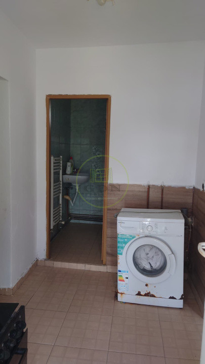 Casa de vanzare in Sura Mare, curte 495 mp.