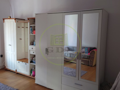 Casa de vanzare in Sura Mare, curte 495 mp.