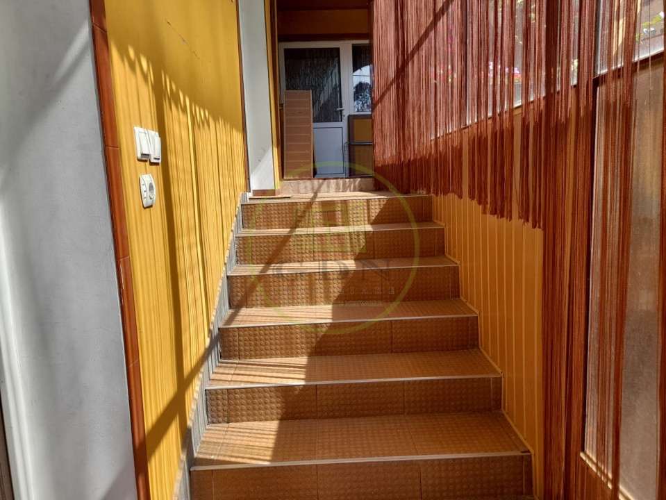 Casa renovata 5 camere de vanzare in locaitatea Mandra jud. Brasov