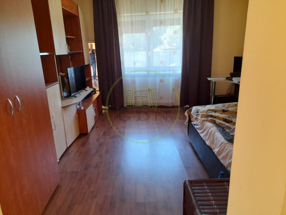 Casa renovata 5 camere de vanzare in locaitatea Mandra jud. Brasov