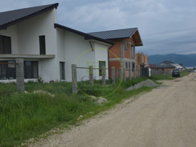 🏡 Teren intravilan de vânzare în Cristian – Locația ideală pentru casa ta!