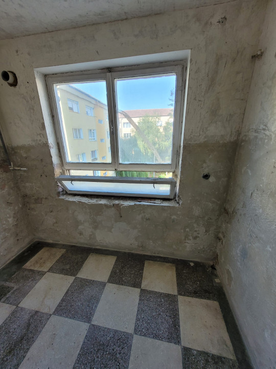 Apartament 2 camere, zona Terezian