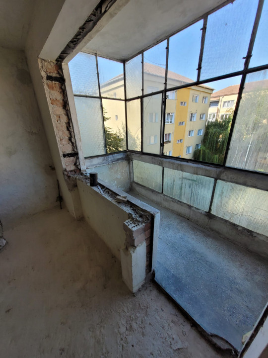 Apartament 2 camere, zona Terezian