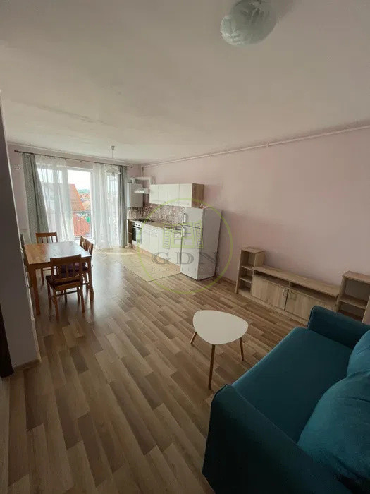 Închiriere apartament 2 camere renovat – City Residence, parcare inclusă