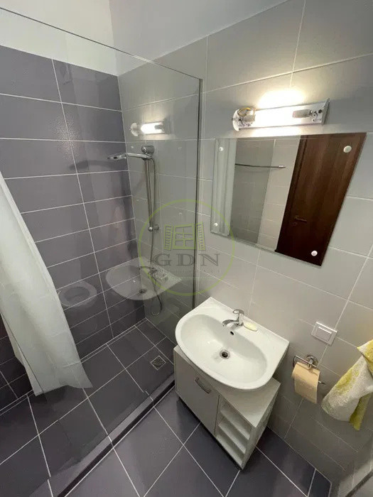 Închiriere apartament 2 camere renovat – City Residence, parcare inclusă