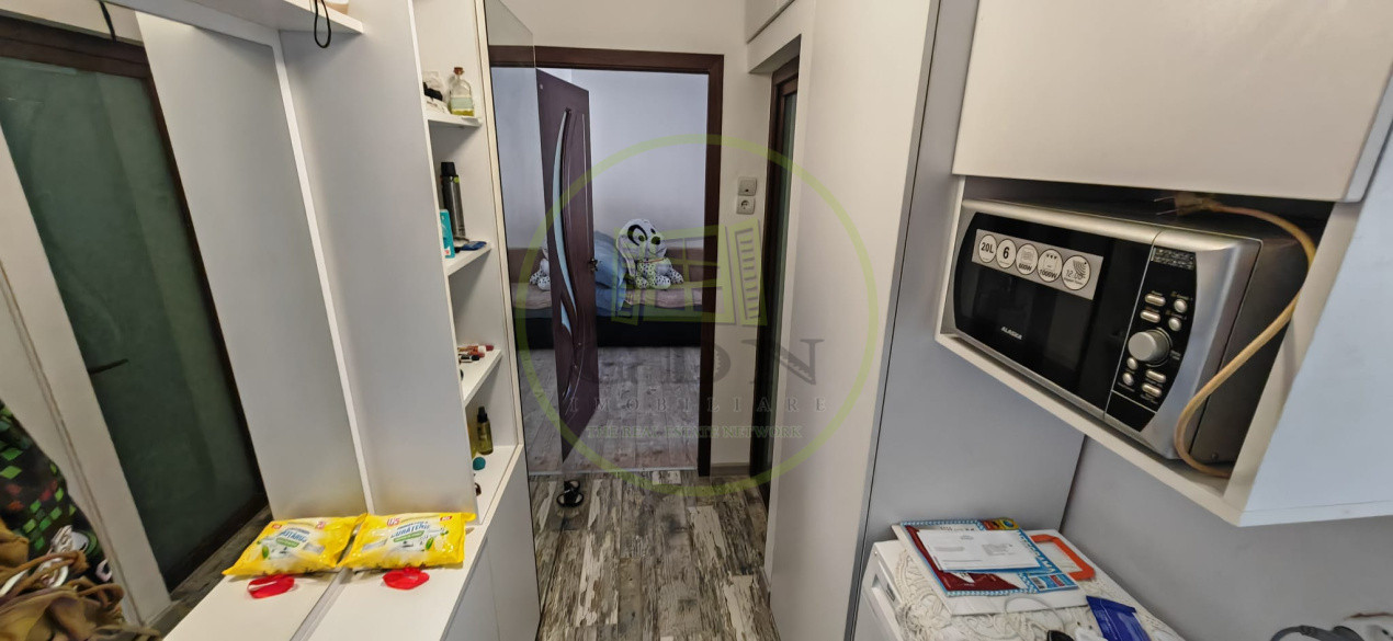 Apartament 2 camere, 41 mp, Craiovita Noua, zona Scoala 30
