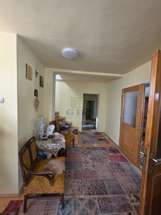 Casă individuală spațioasă de vânzare – Strada Negoi | 279 mp utili | Teren 770 