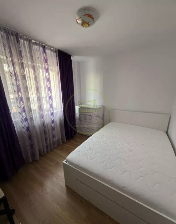 Apartament 2 camere decomandat-cartier Tractorul