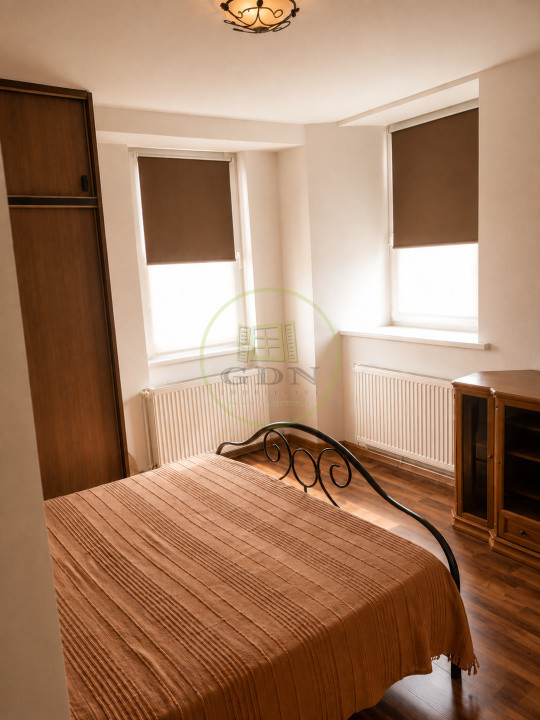 Apartament 3 camere de închiriat Aula Universității Onix Brașov