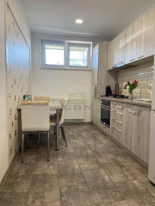 Vânzare apartament 3 camere Râșnov