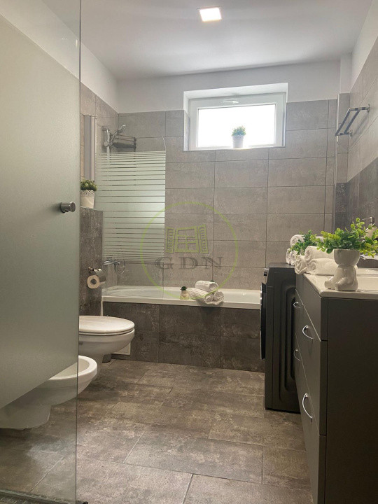 Vânzare apartament 3 camere Râșnov