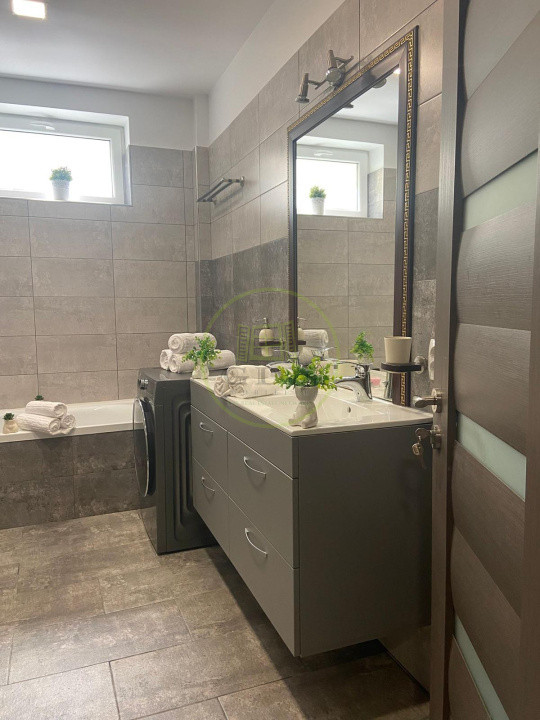 Vânzare apartament 3 camere Râșnov