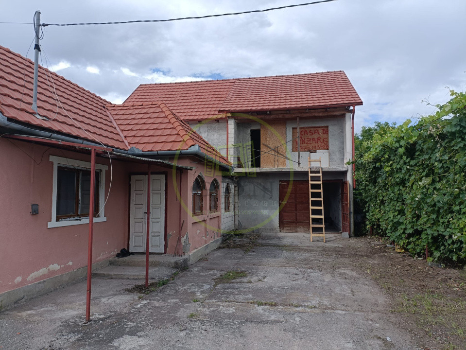 Casă de vânzare Reghin - Suseni