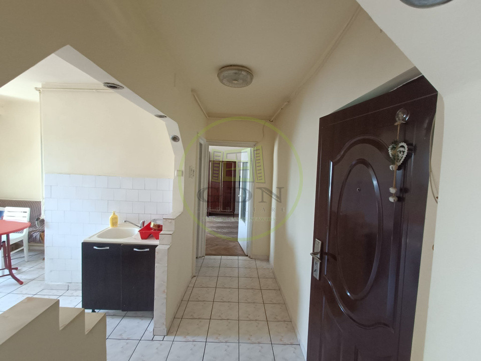 Apartament cu 2 camere de vânzare în Reghin