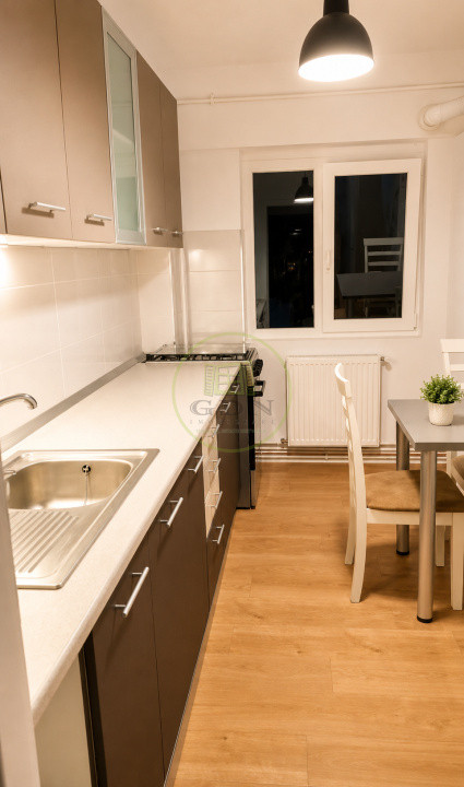 Inchiriere apartament 2 camere Strada Toamnei Brașov
