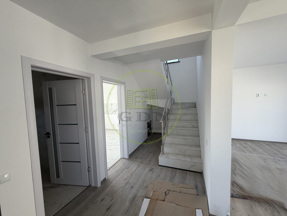 Casa P+1, 95mp utili, 348mp teren, Simnicul de Sus , zona Perla Albestenilor