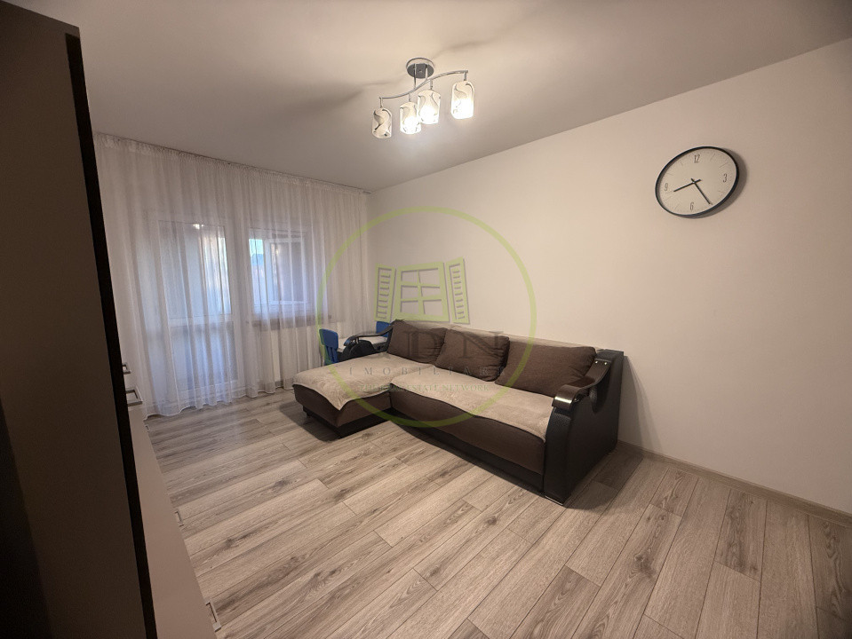 Apartament 3 camere, 67.84 mp, cartier Craiovița Nouă, zona Kaufland