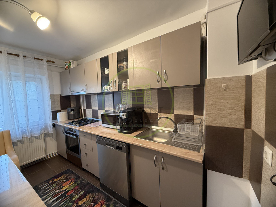 Apartament 3 camere, 67.84 mp, cartier Craiovița Nouă, zona Kaufland
