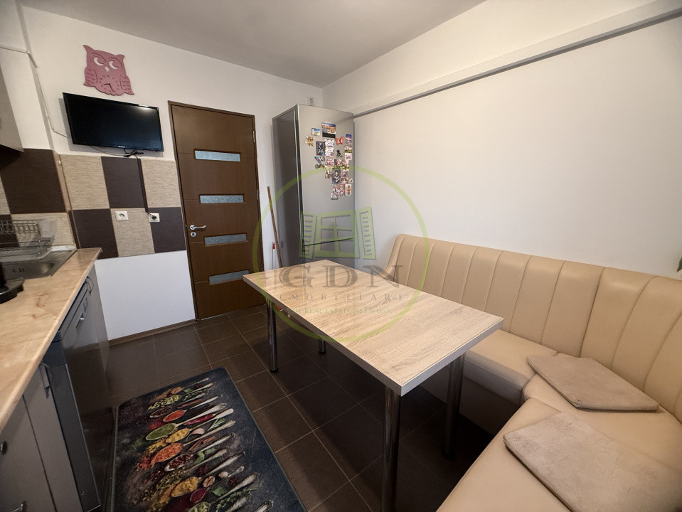 Apartament 3 camere, 67.84 mp, cartier Craiovița Nouă, zona Kaufland