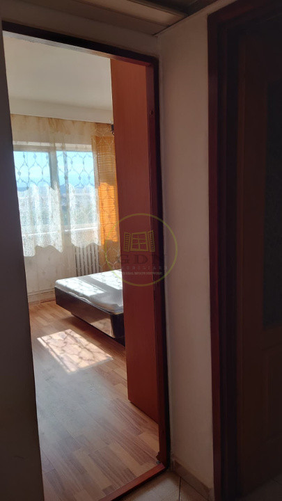 Apartament de vanzare doua camere decomandat, Vasile Aaron!