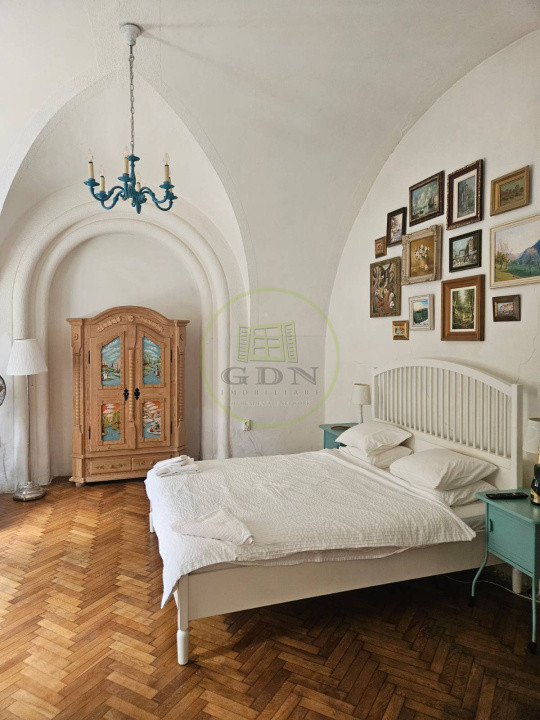 🏡 Apartament boem de închiriat în Centrul Istoric al Sibiului – Strada Faurului